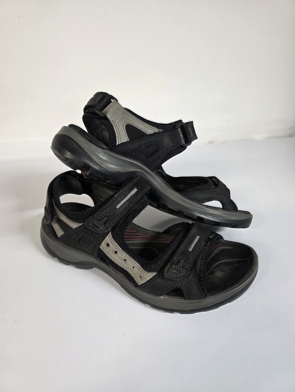 Ecco Black and Gray Outdoor Sport Sandals Womens 7 - 7.5